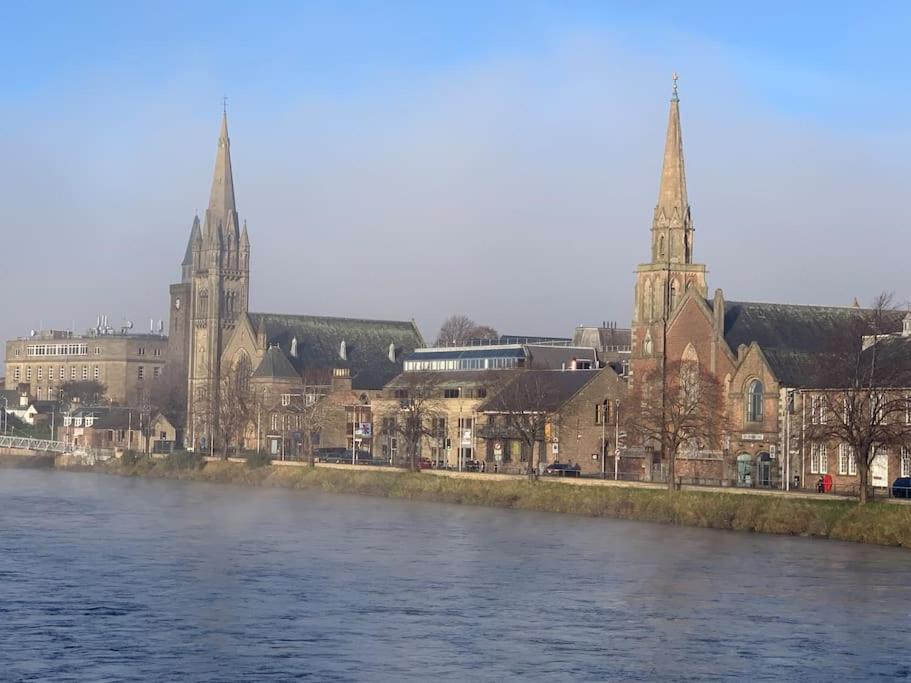 Inverness City Studio Apartment Sleeps 2 Dalneigh Exterior photo